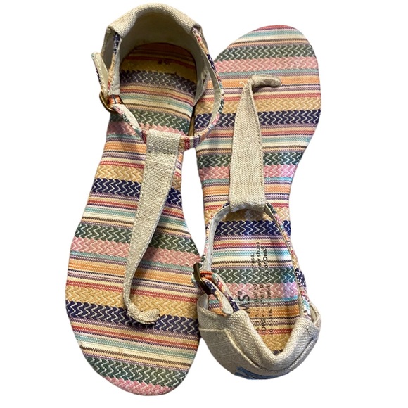 TOMS PLAYA T-STRAP BURLAP TAPESTRY SANDAL SIZE 8 FLAT T STRAP SANDALS - Picture 12 of 15